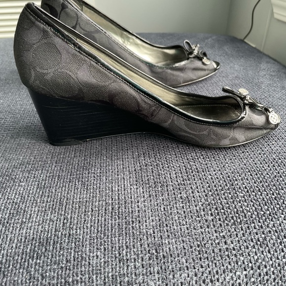 Women’s Coach Wedge Shoes Size 9 - Picture 3 of 6